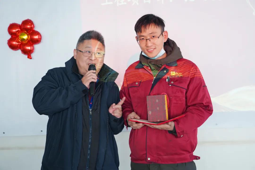 蘇州冠科工業(yè)設(shè)備有限公司召開2022新春年會(huì)